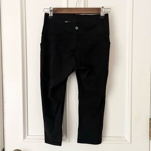 Lululemon cropped leggings